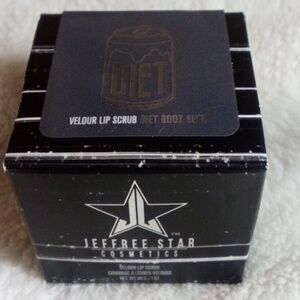 JEFFREE STAR DIET ROOT BEER LIP SCRUB